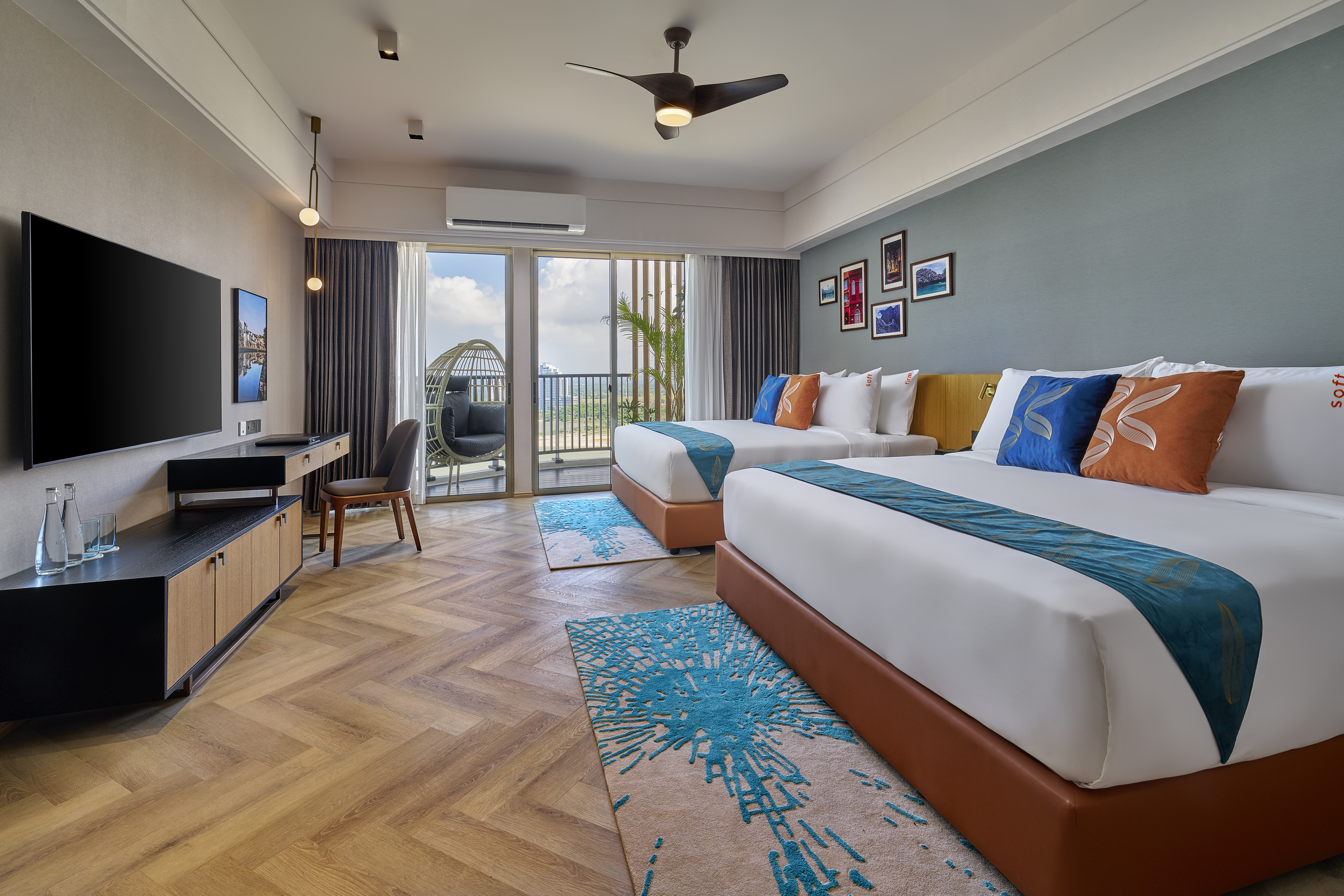 02 BIH Family Room (1)