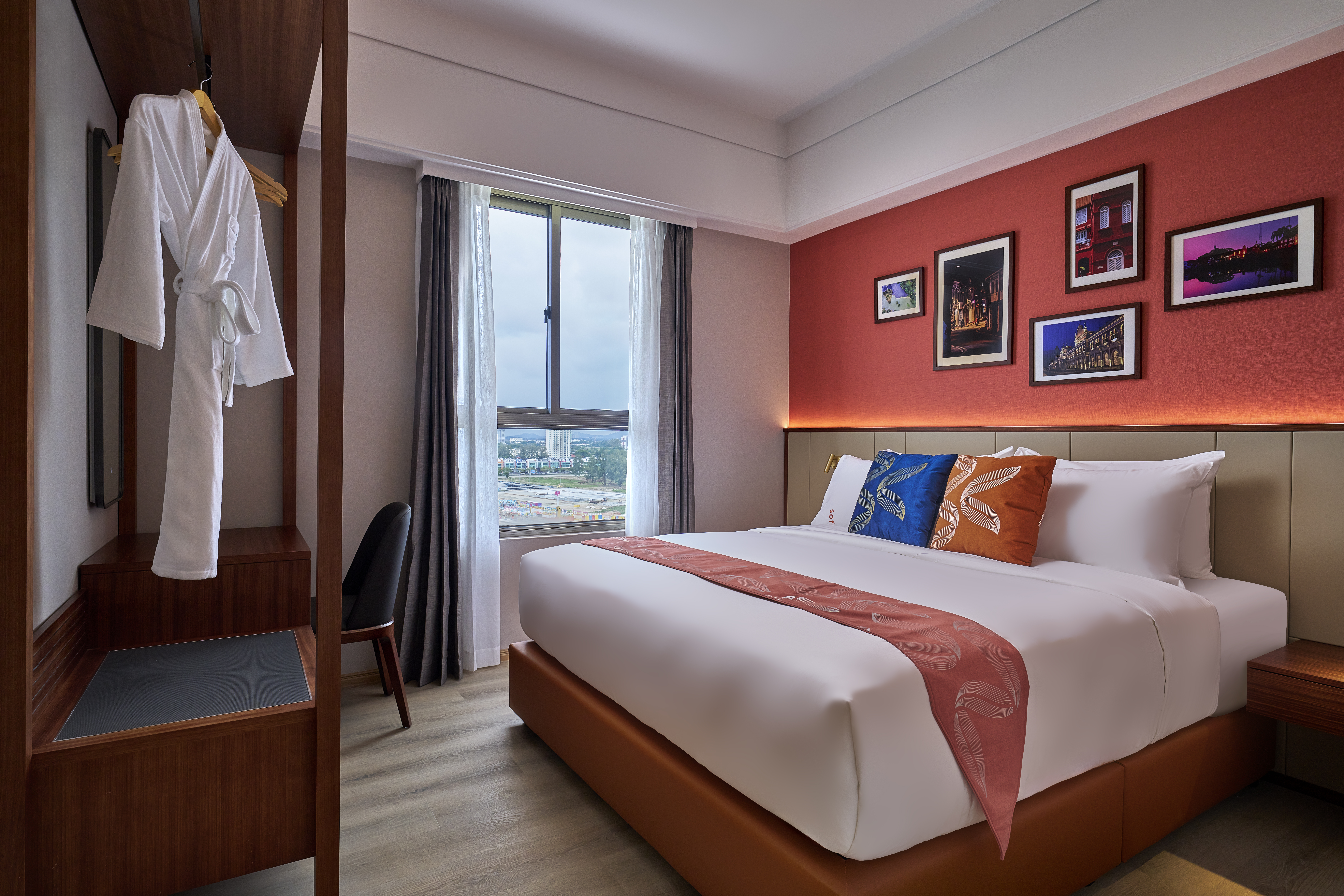 03 BIH 2Bedroom Suite (2)