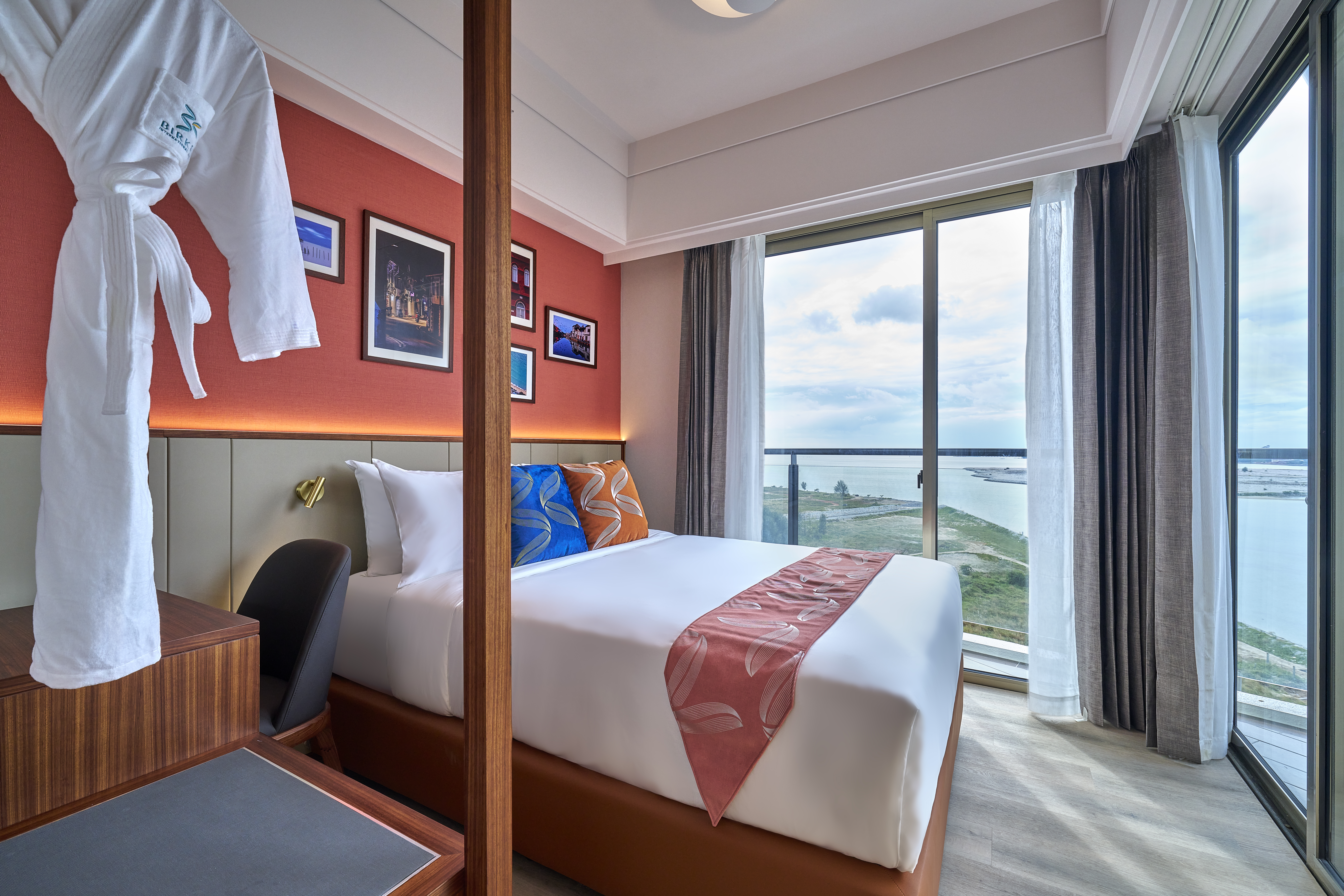 04 BIH 2Bedroom Premier Suite (3)